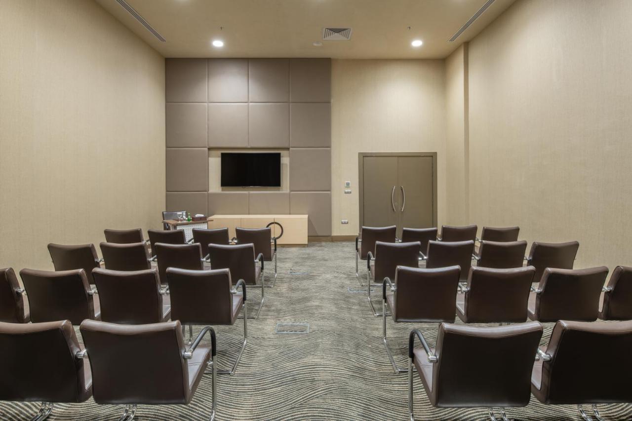 มิลเลนเนียม มักกะฮ์ อัล นาซีม โฮเต็ล Hotel Mecca ภายนอก รูปภาพ Meeting room