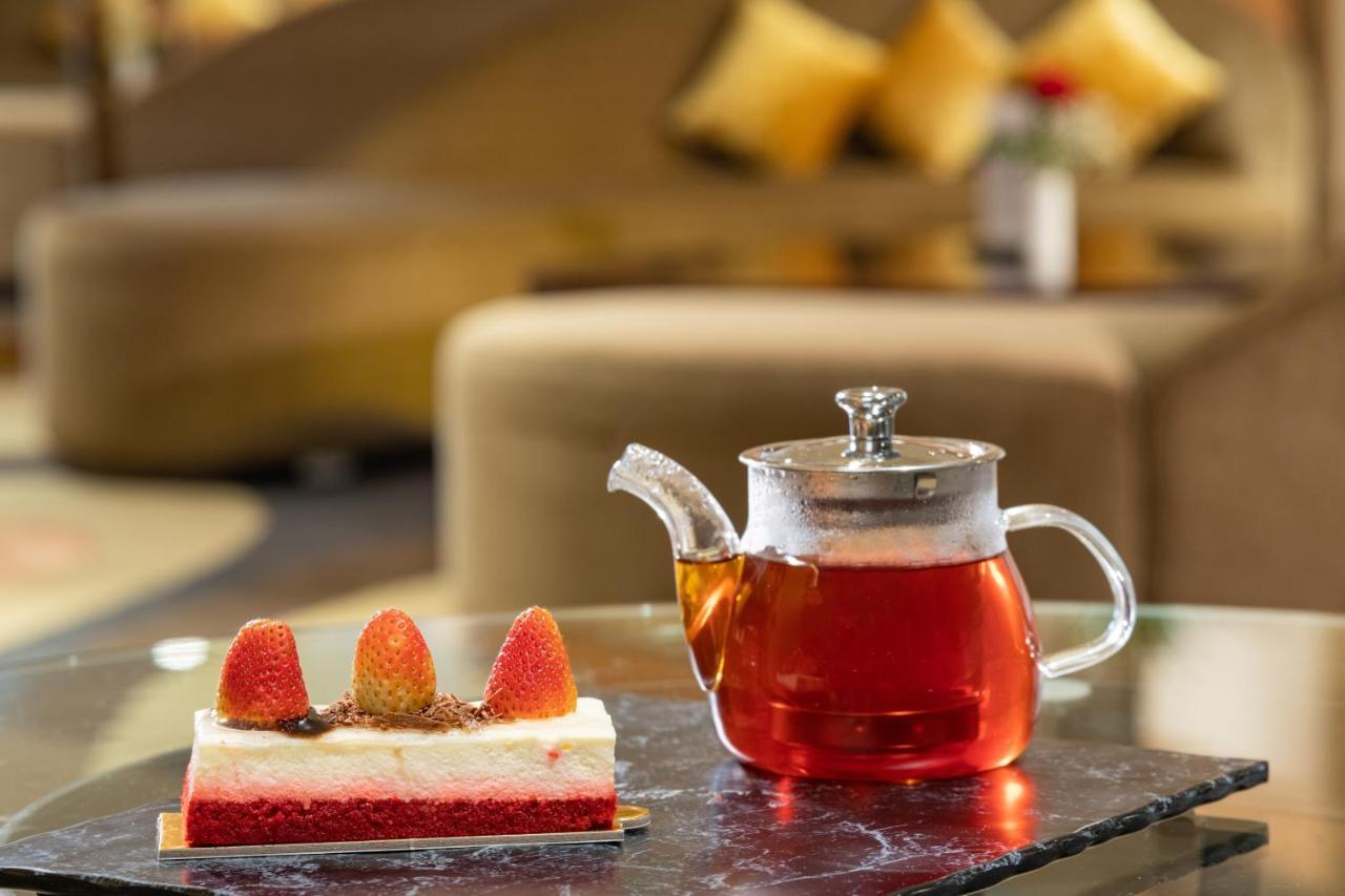 มิลเลนเนียม มักกะฮ์ อัล นาซีม โฮเต็ล Hotel Mecca ภายนอก รูปภาพ "The tea is served with a cake"